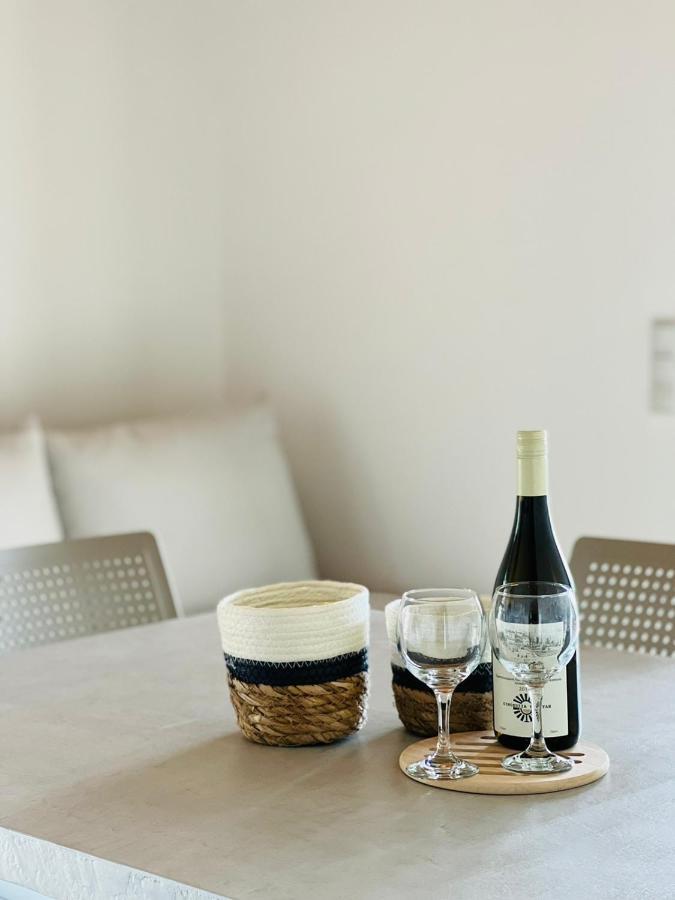 Gargarou Residences Kómboi Dış mekan fotoğraf