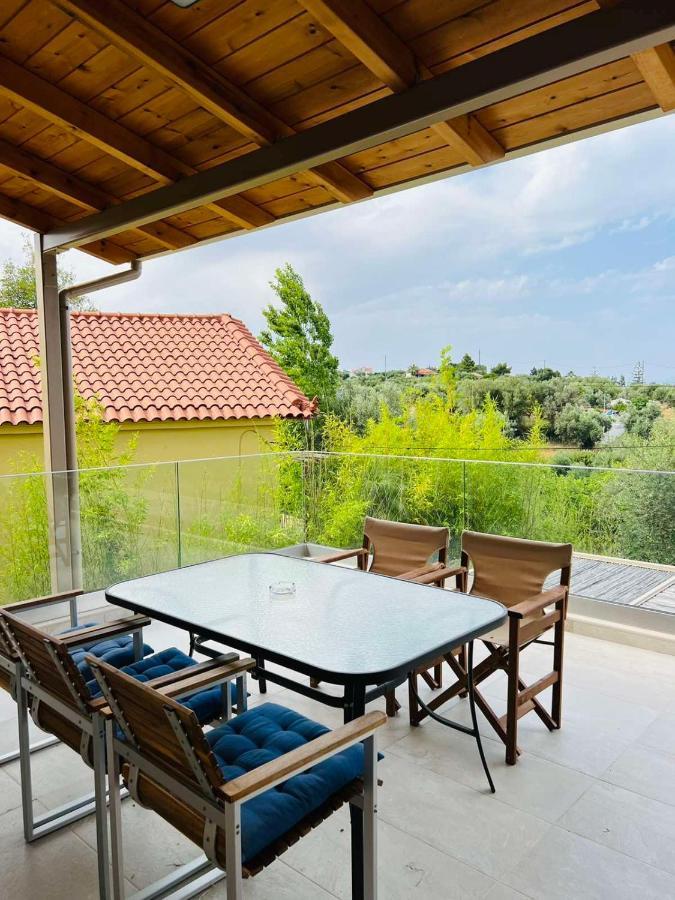 Gargarou Residences Kómboi Dış mekan fotoğraf