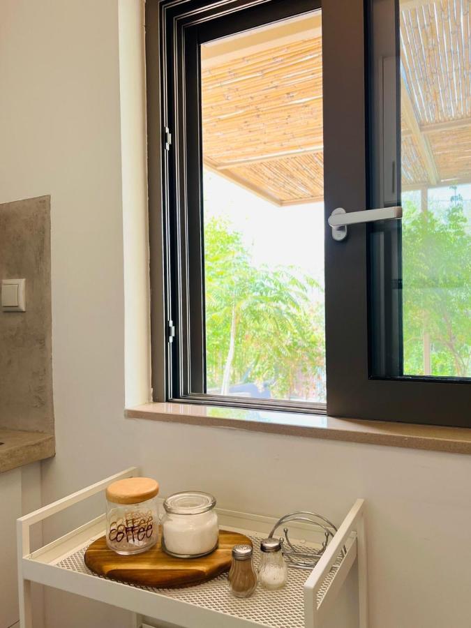 Gargarou Residences Kómboi Dış mekan fotoğraf