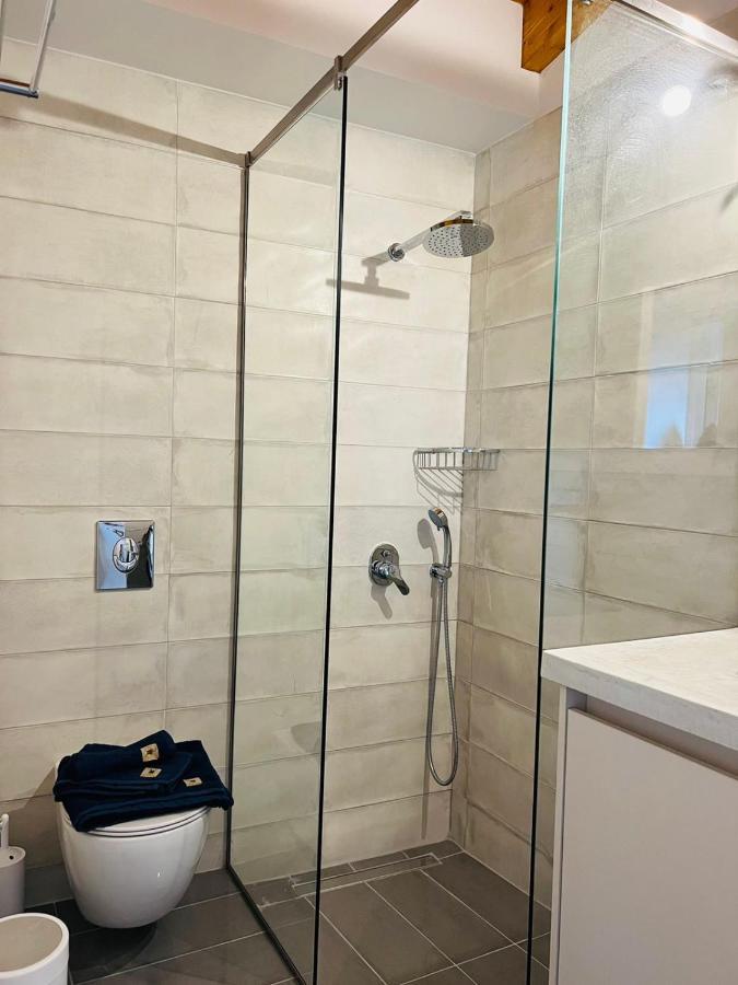 Gargarou Residences Kómboi Dış mekan fotoğraf