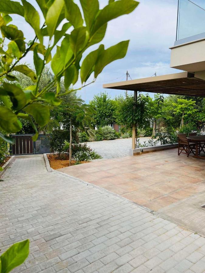 Gargarou Residences Kómboi Dış mekan fotoğraf