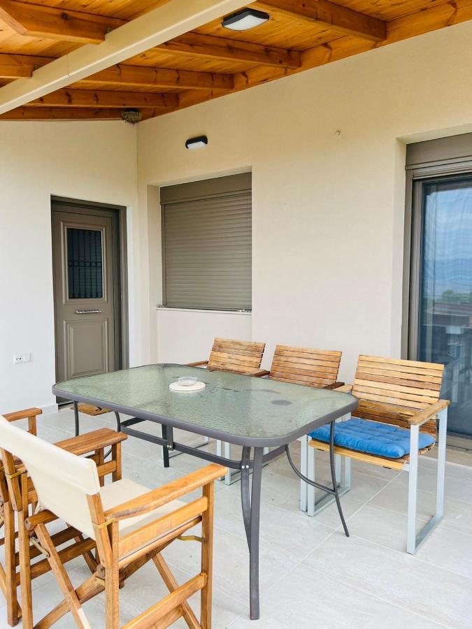 Gargarou Residences Kómboi Dış mekan fotoğraf